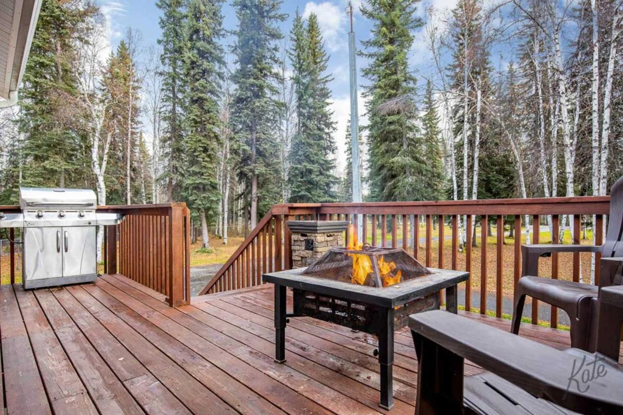 North Pole Escape With Deck And Aurora Lights Views! Villa Exterior photo